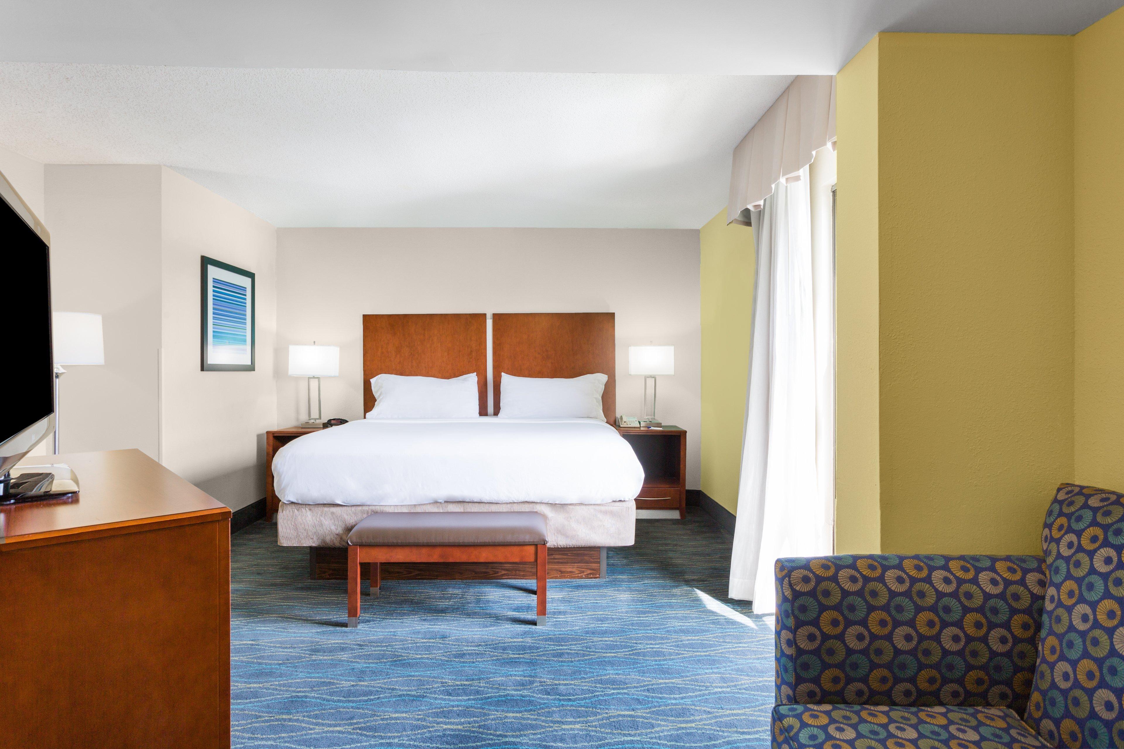 Holiday Inn Express & Suites Wilmington-University Center By Ihg Exterior photo