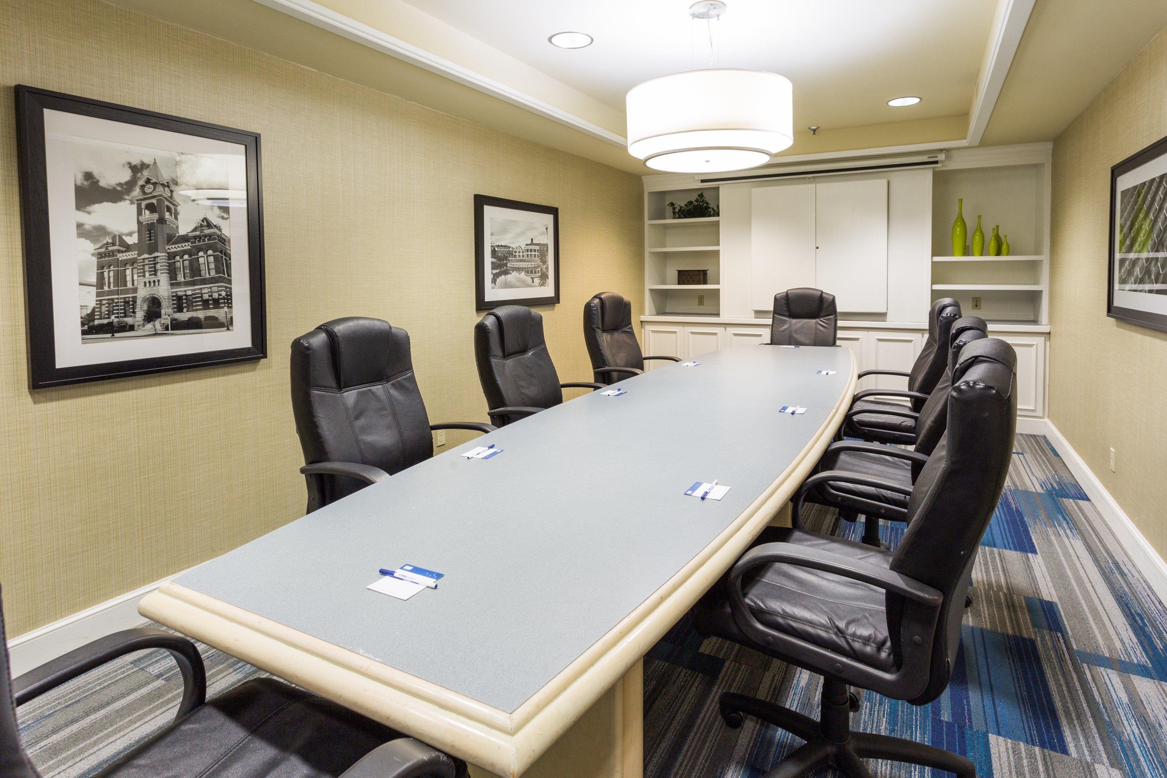 Holiday Inn Express & Suites Wilmington-University Center By Ihg Exterior photo