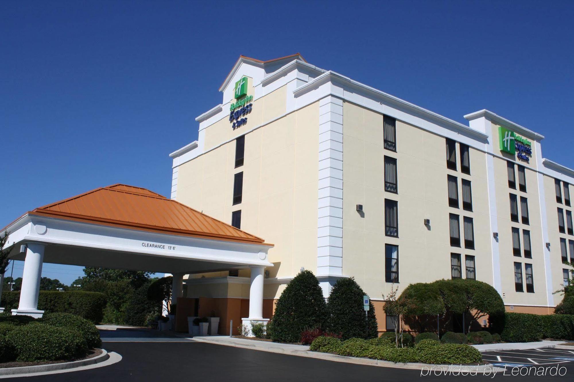 Holiday Inn Express & Suites Wilmington-University Center By Ihg Exterior photo