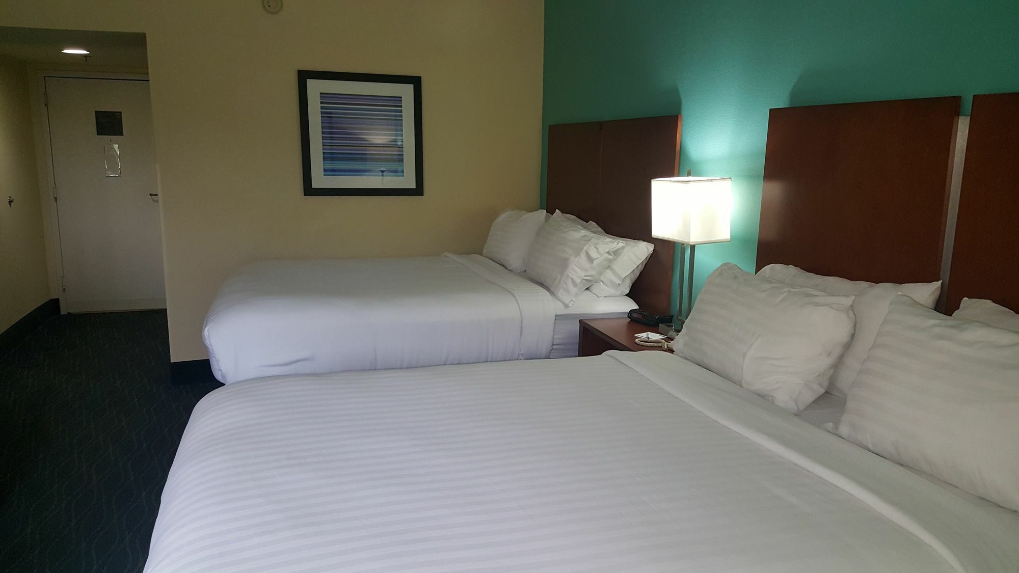 Holiday Inn Express & Suites Wilmington-University Center By Ihg Exterior photo