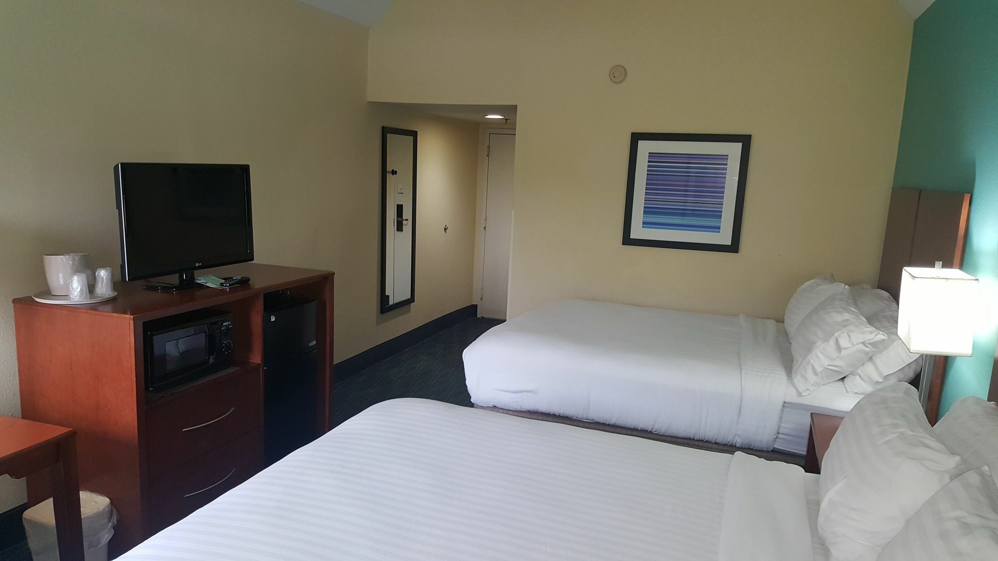 Holiday Inn Express & Suites Wilmington-University Center By Ihg Exterior photo